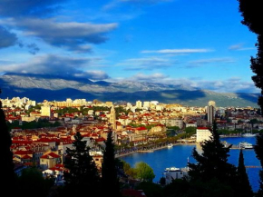 Отель Kameni Val  Сплит